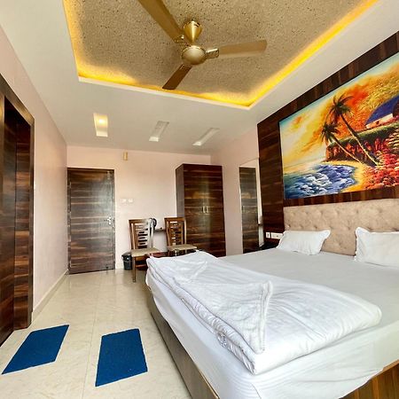 פורי Shree Ganesh Hotel מראה חיצוני תמונה