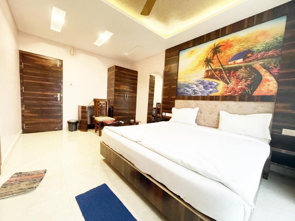 פורי Shree Ganesh Hotel מראה חיצוני תמונה