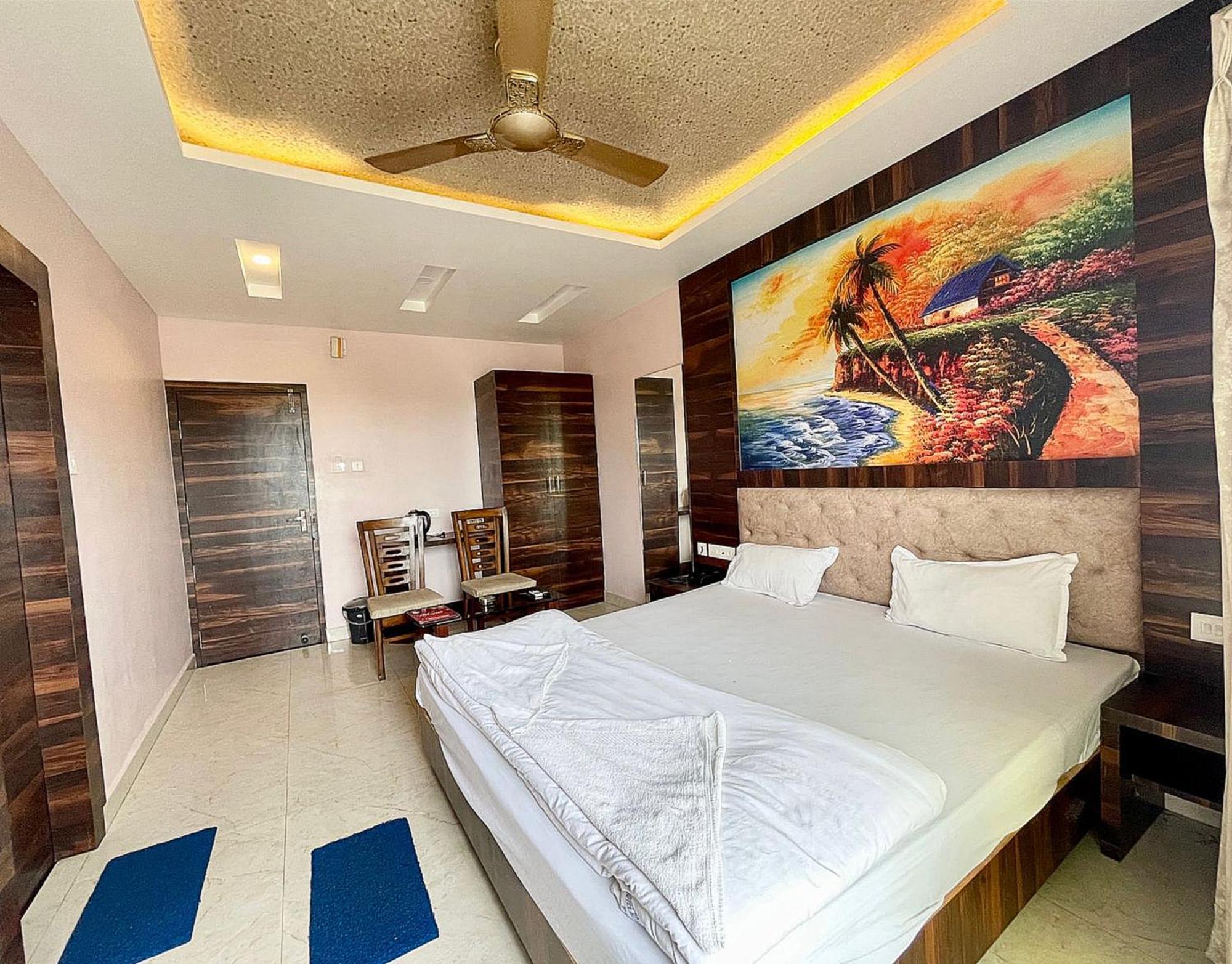 פורי Shree Ganesh Hotel מראה חיצוני תמונה